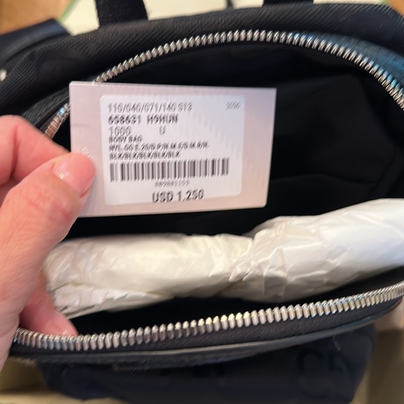 *New* with Tags Gucci Crossbody/Sling Bag - Picture 7 of 7